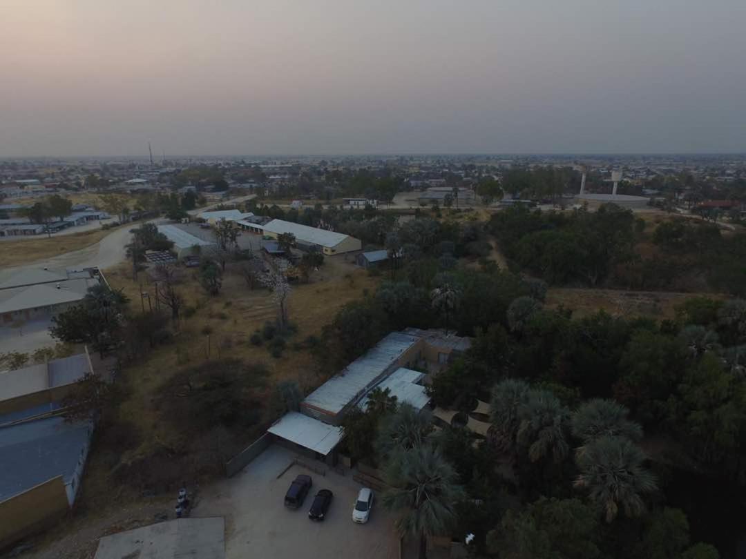 לינה וארוחת בוקר Ondangwa Rest Camp מראה חיצוני תמונה